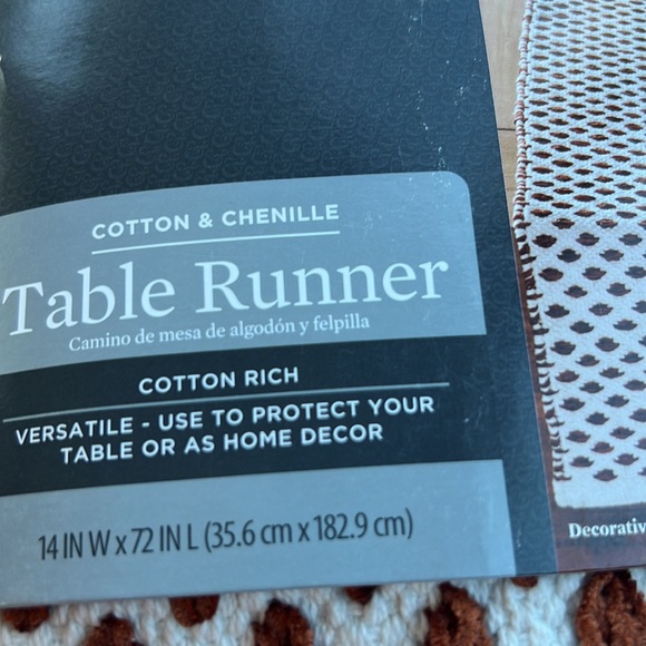 NWT Better Homes & Gardens Diamond Cotton Rich 14" x 72" Table Runner - Picture 7 of 8